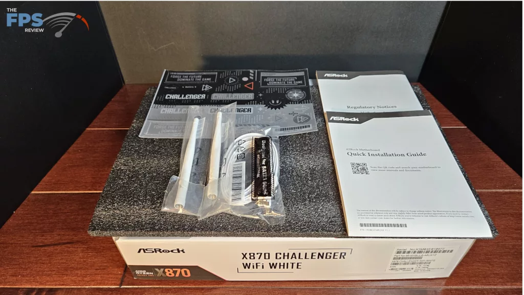 ASRock X870 CHALLENGER WiFi White motherboard: accessories